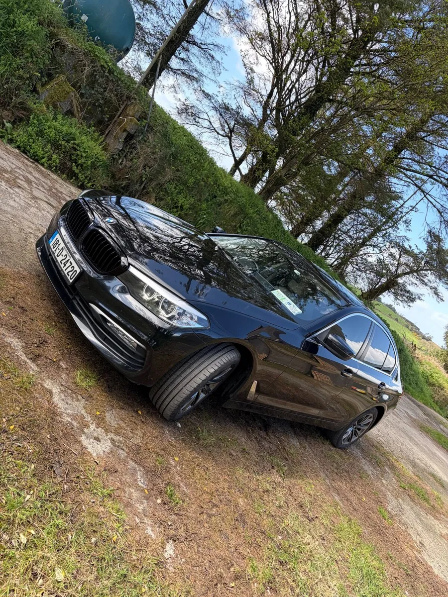 BMW 5-Series 2018 G30 - Image 1