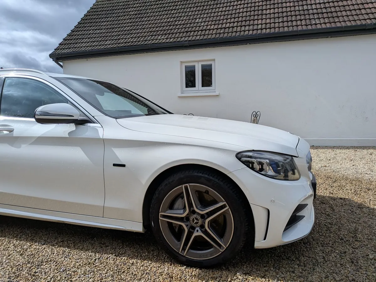 Mercedes-Benz C-Class 2020 - Image 4