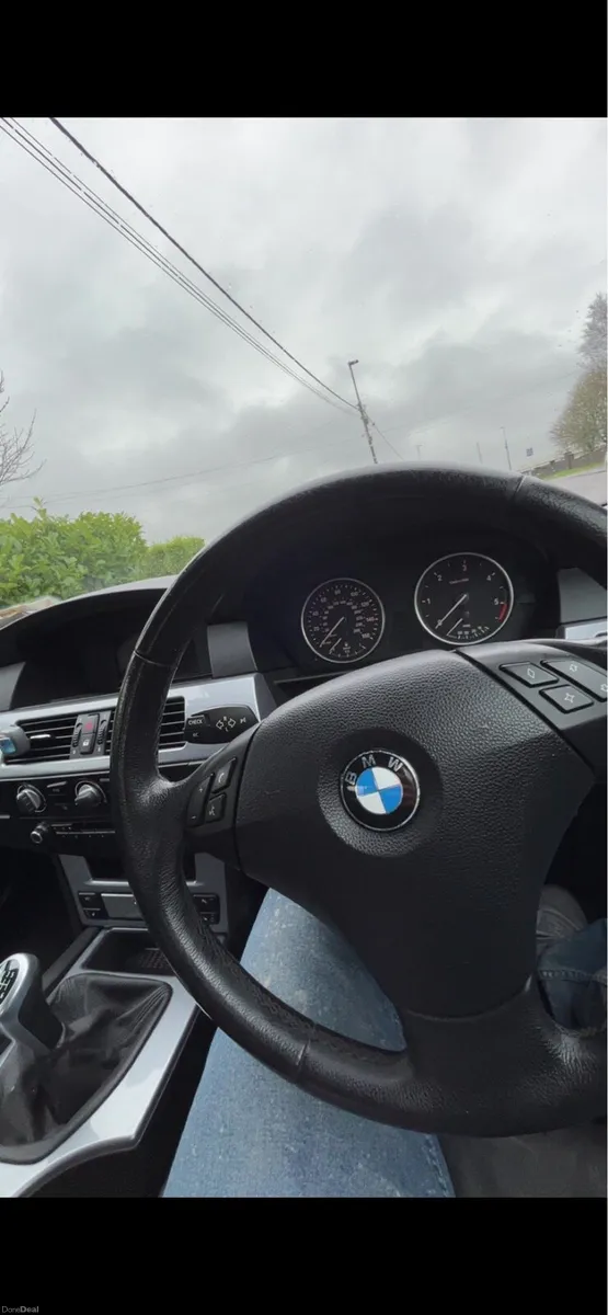 Bmw 520d e60 2008 - Image 4