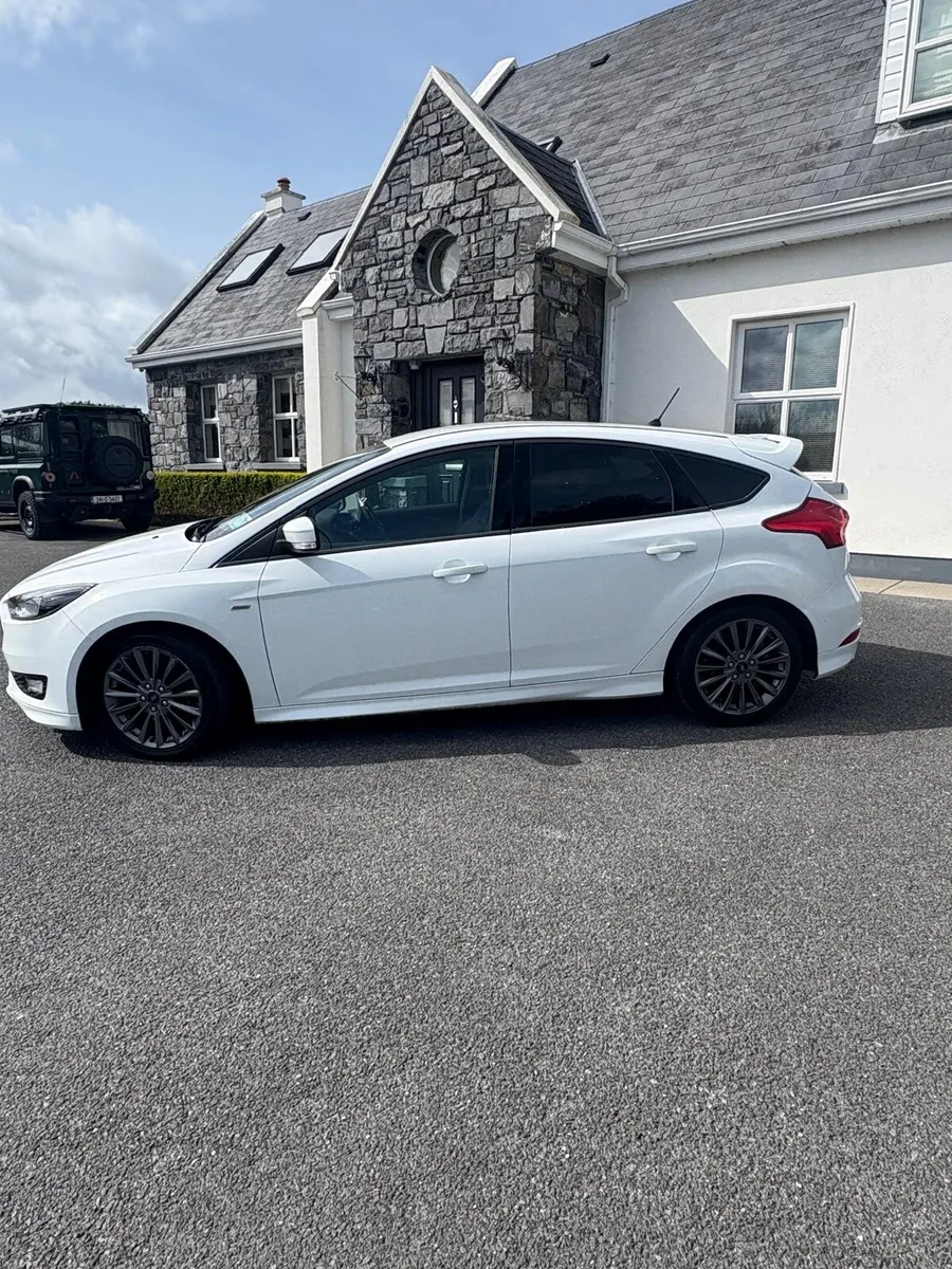 2018 Ford Focus 1.0l S line eco boost - Image 4