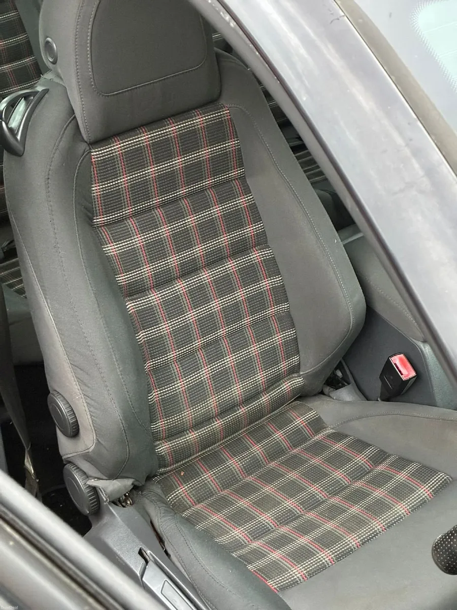 Volkswagen Golf 2008 - Image 4