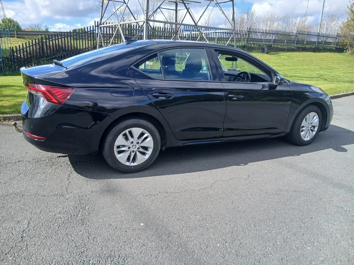 2021 Skoda Octavia low km 20. Diesel. - Image 3