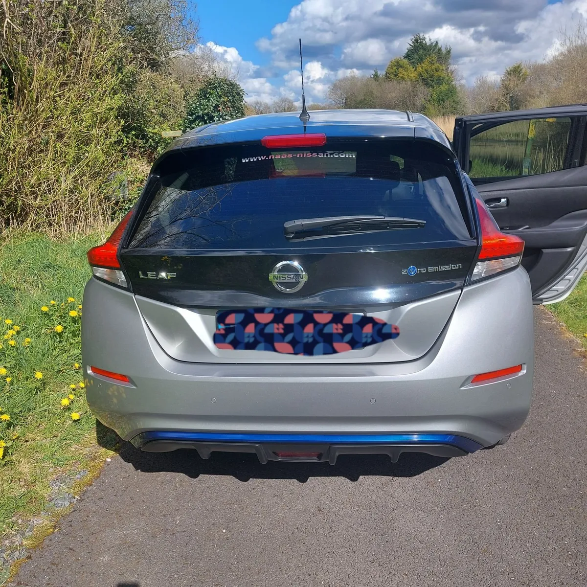 Nissan Leaf 2021 - Image 2