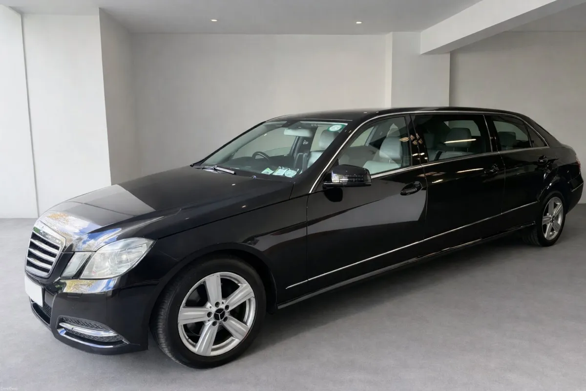 Mercedes-Benz E-Class 2012 - Image 1