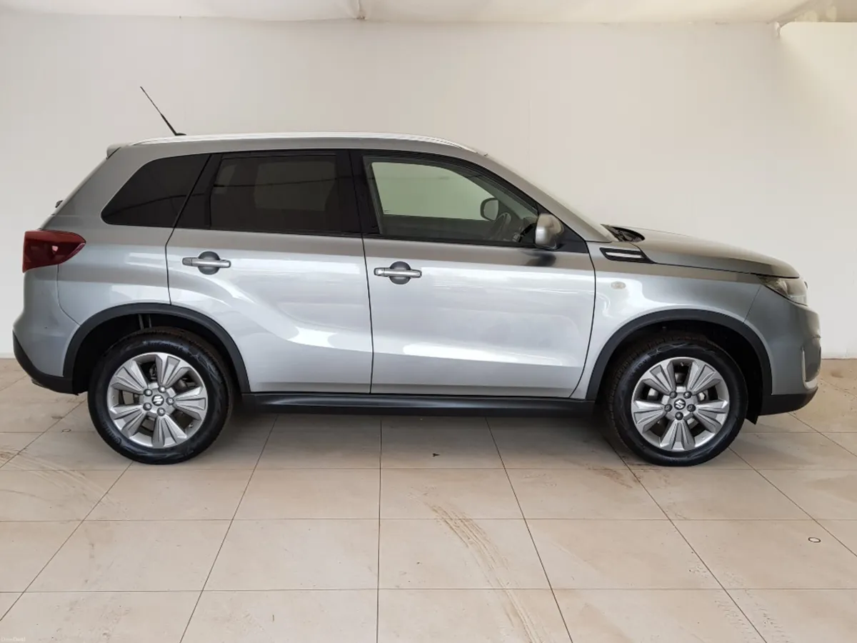 Suzuki S-CROSS 1 4 B JET Hybrid Motion - Image 2