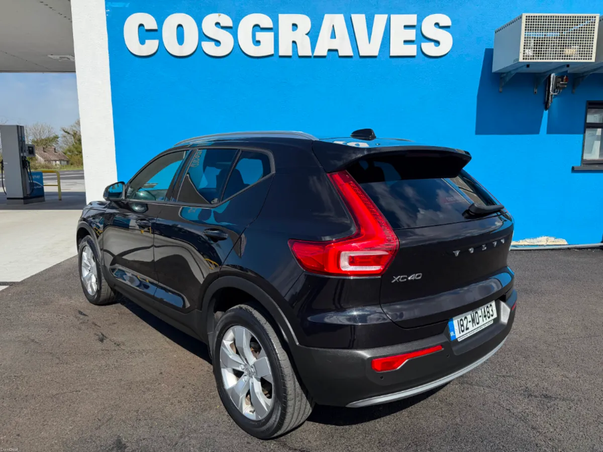 Volvo XC40 2 0 D3 TD Momentum 5DR * REVERSING CAME - Image 4
