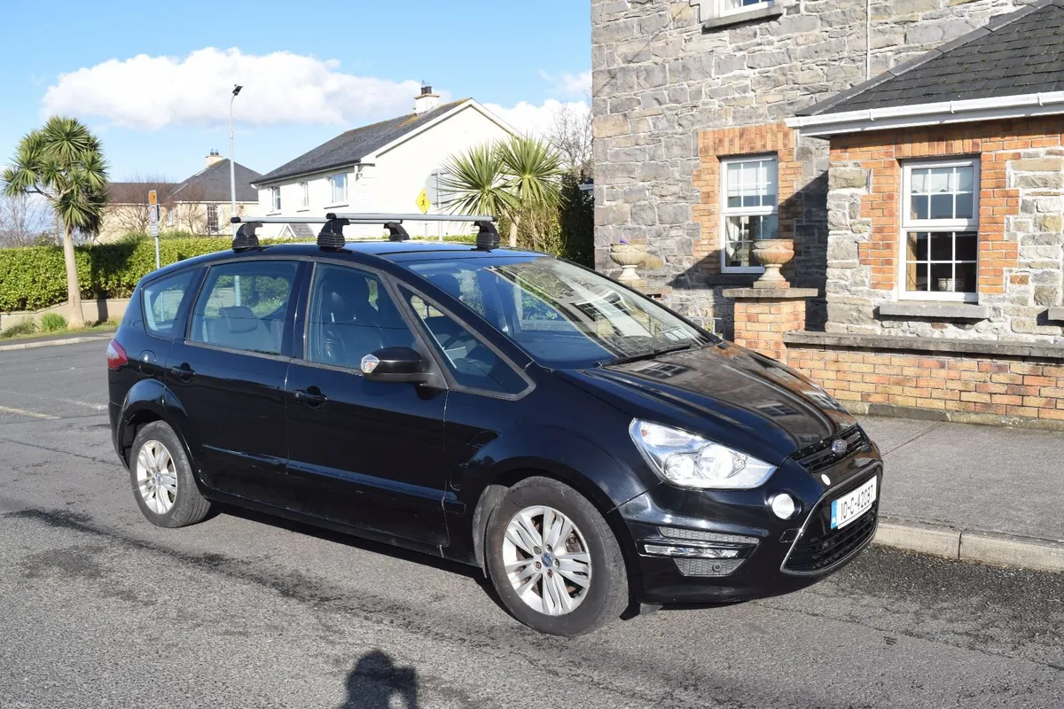 Ford S-Max 2010 - Image 1