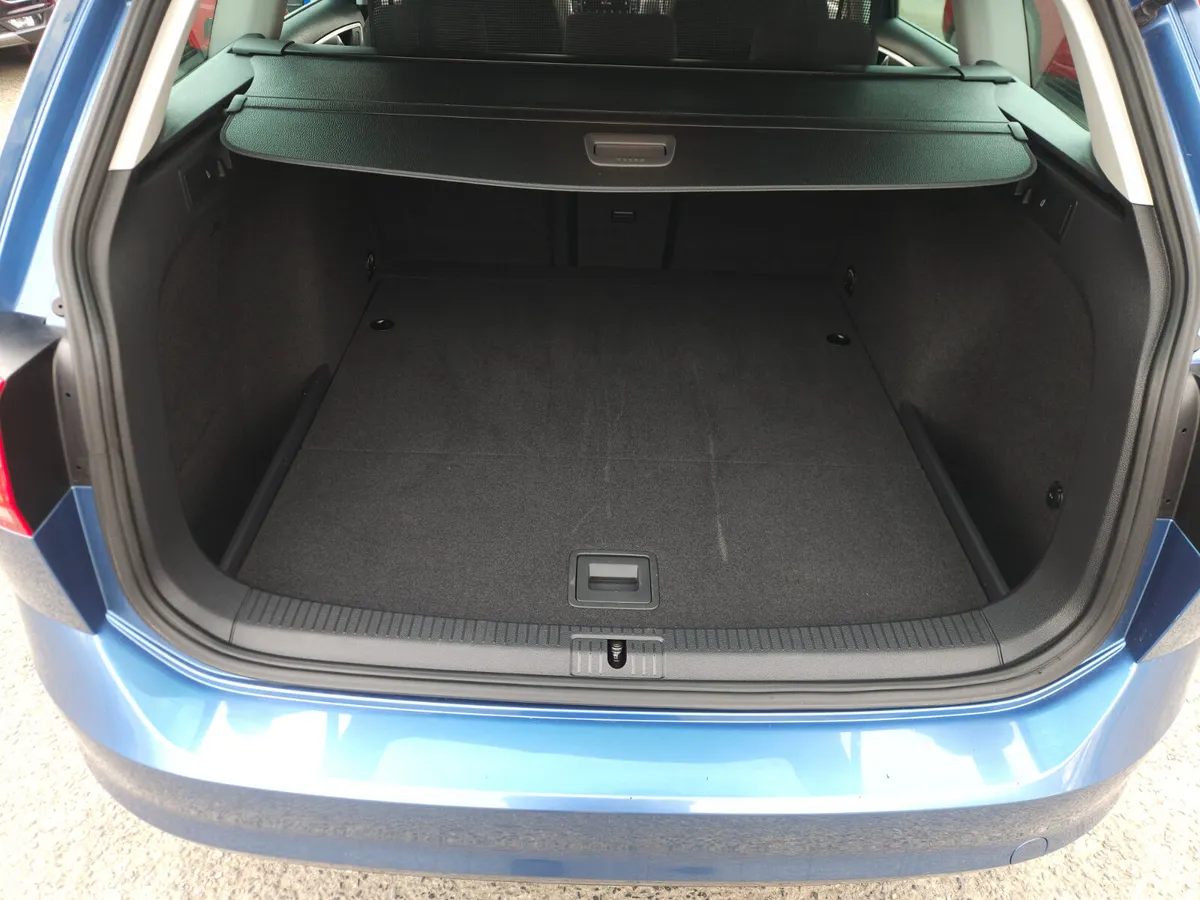 Volkswagen Golf 2014 - Image 4