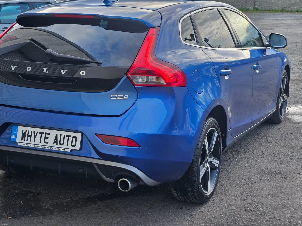 Volvo V40 2017 R DESIGN 2.0 AUTO - Image 6