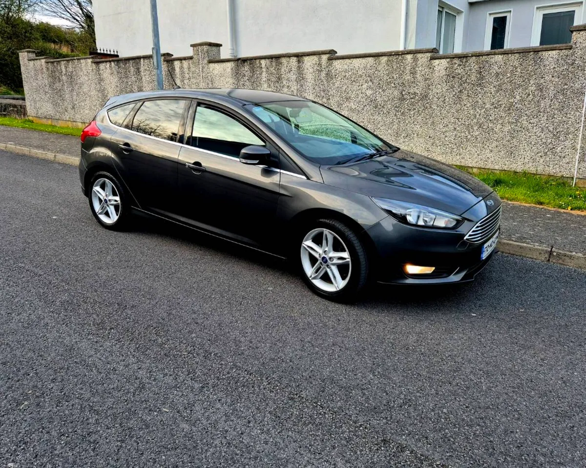 2017 FORD FOCUS (PRICE €8950) - Image 1