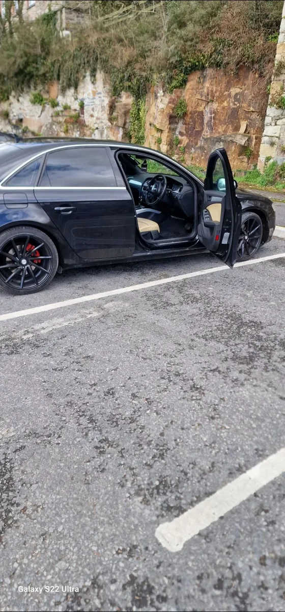 Audi A4 2010 - Image 1