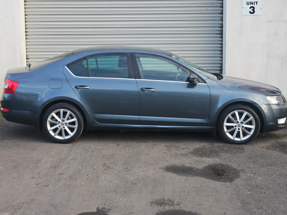 Skoda Octavia 2016 1.6 TDI STYLE - Image 3