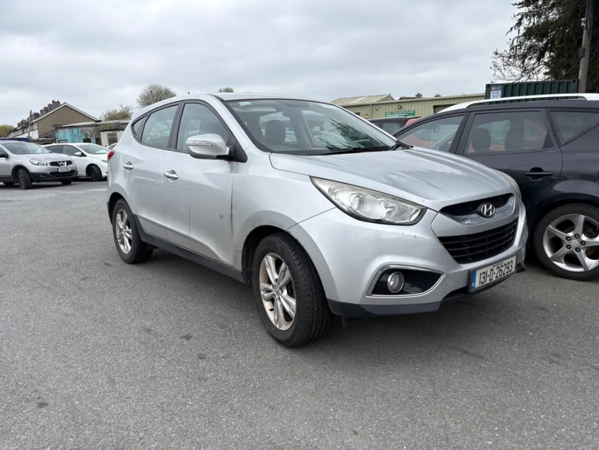 Hyundai ix35 STYLE 2WD CRDI 5DR - Image 1