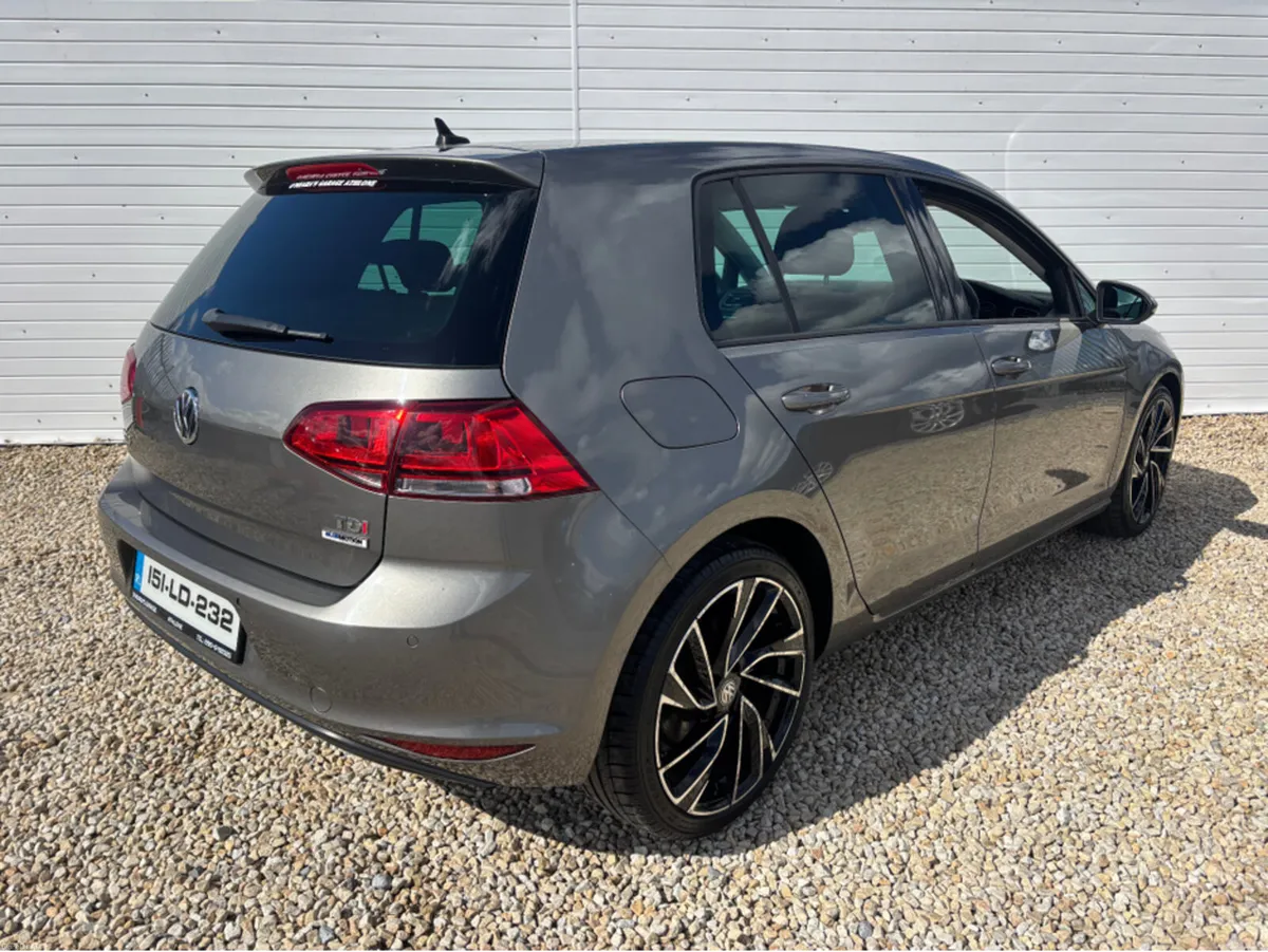 Volkswagen Golf HIGHLINE 1.6 TDI MANUAL 6SPEED FWD - Image 2