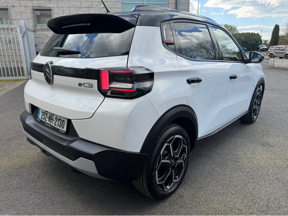 Citroen C3 MAX BEV 320 44KWH 113BHP 4DR - Image 2