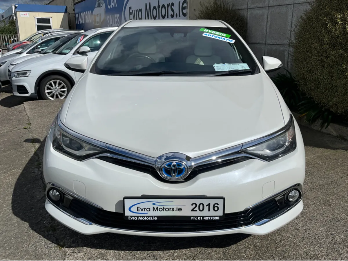 Toyota Auris G HYBRID AUTOMATIC 1.8 PETROL //REVER - Image 2