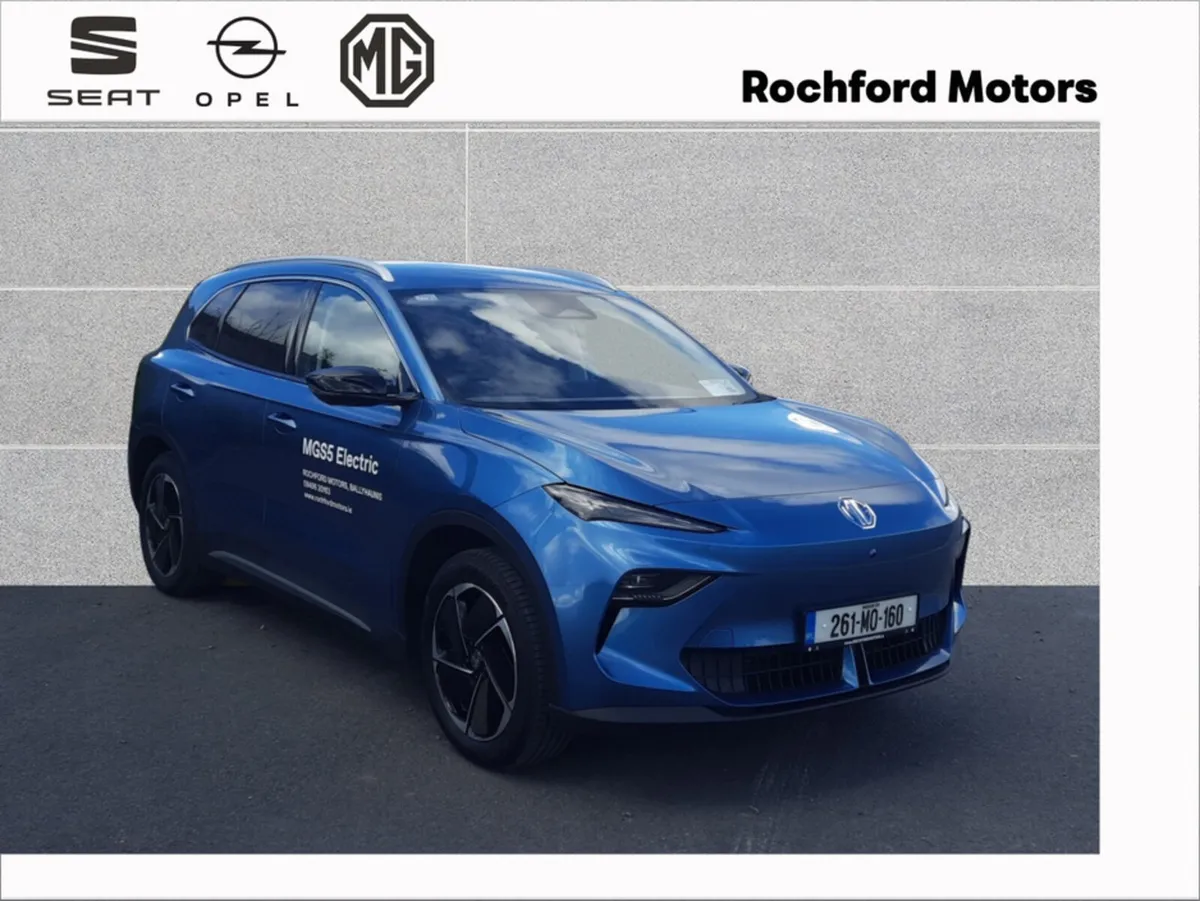 MG MGS5 *DEMO SALE*EV LR - EXCLUSIVE 5DR AUTO - Image 1