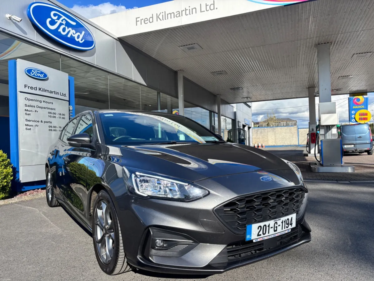 Ford Focus ST-LINE 5DR 1.5 TD 120 S6.2 M6 4DR - Image 1