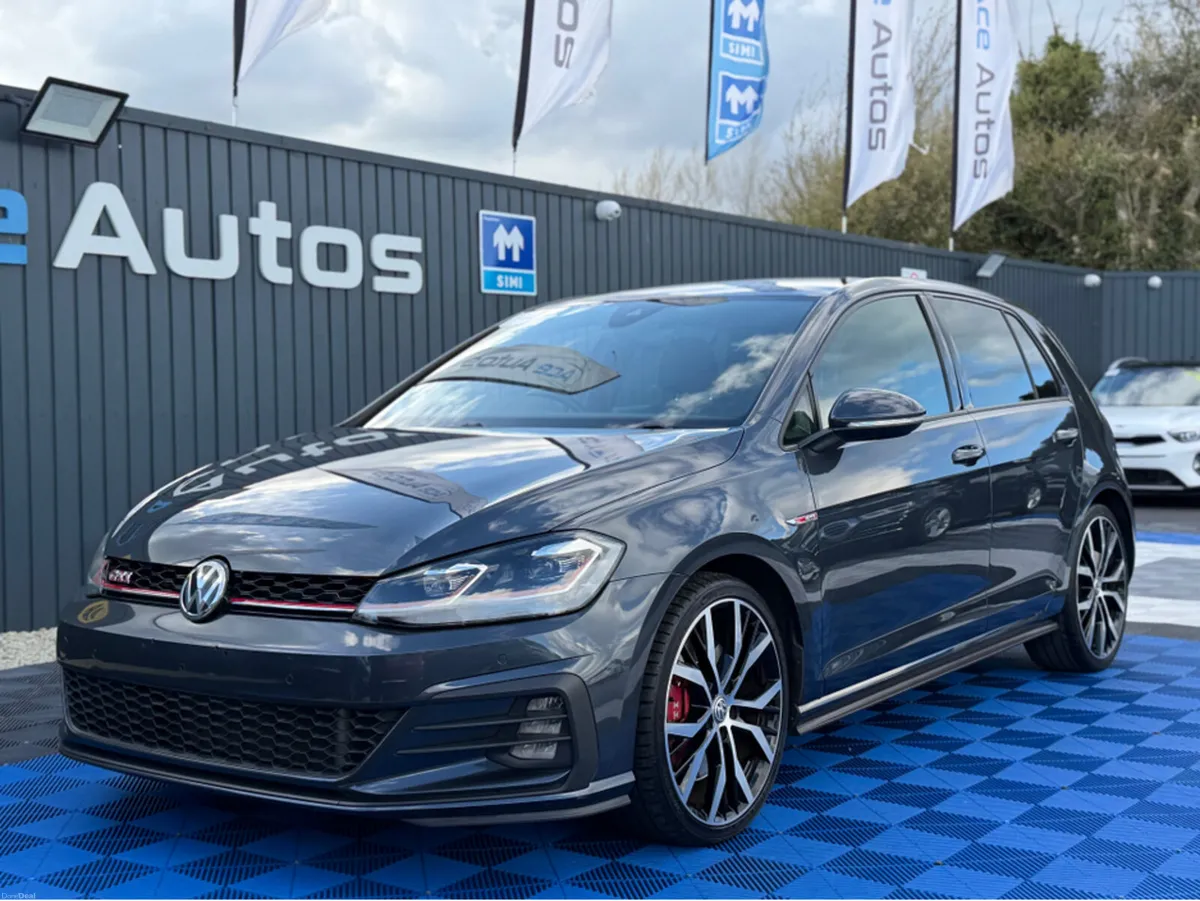 Volkswagen Golf GTI PERFORMANCE 242BHP - 2.0L PETR - Image 4