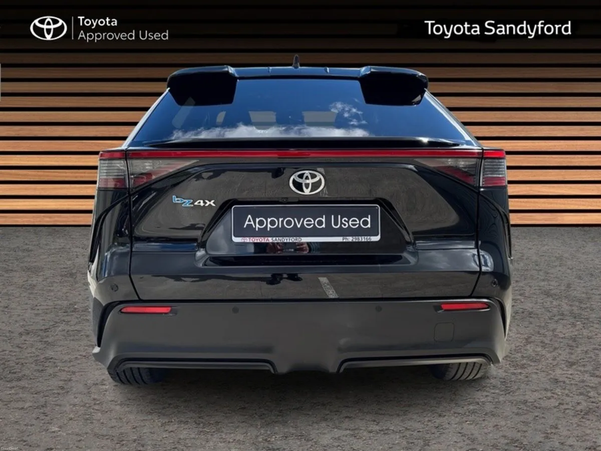 Toyota bZ4X LOW MILEAGE SPORT EV AUTOMATIC // HEAT - Image 4