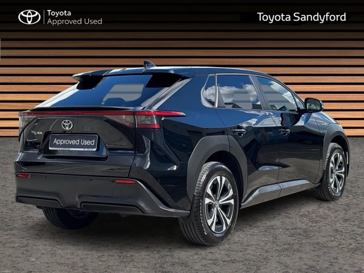 Toyota bZ4X LOW MILEAGE SPORT EV AUTOMATIC // HEAT - Image 2