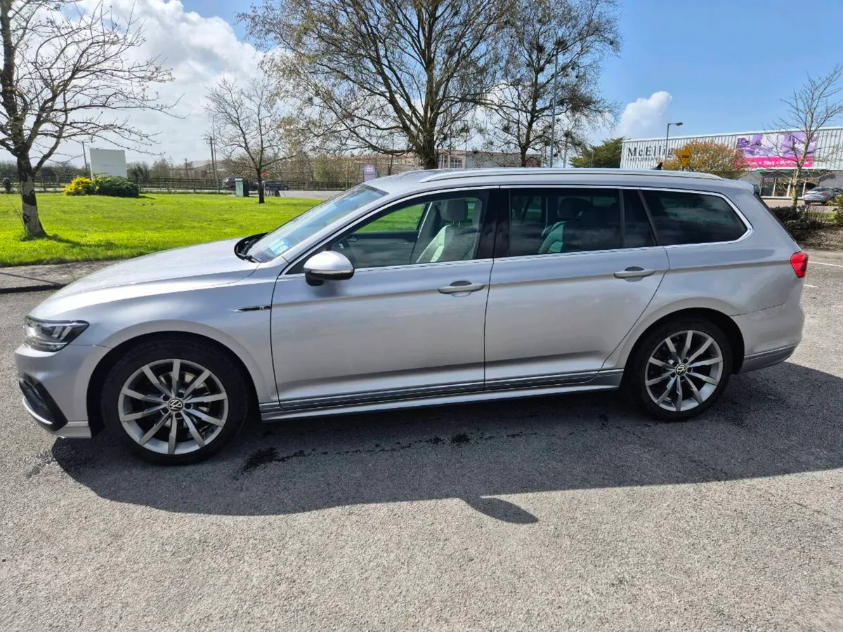 Volkswagon Passat Estate R-Line - Image 2