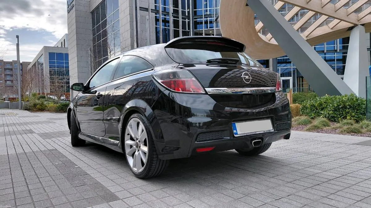 Opel Astra H OPC 2007 - Image 4