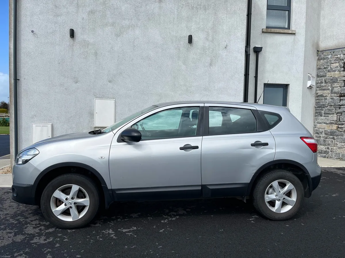 Nissan Qashqai 1.5 DSL XE - Image 2