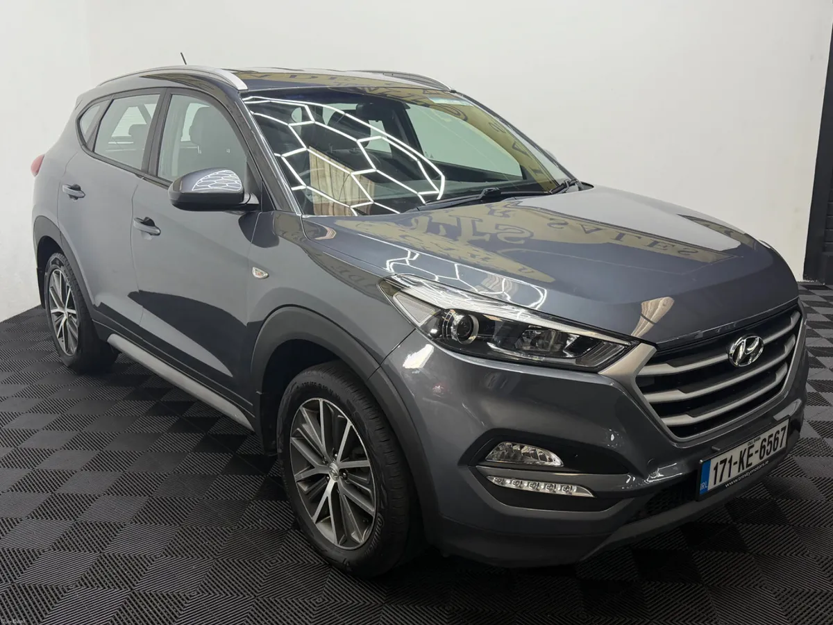 2017 Hyundai Tucson 2.0 D Auto Executive 4WD - Image 2