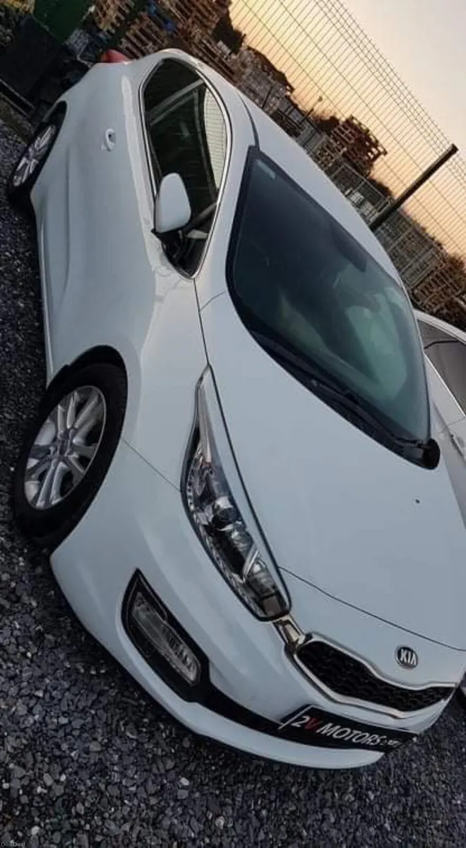 Kia Ceed 2013 - Image 1