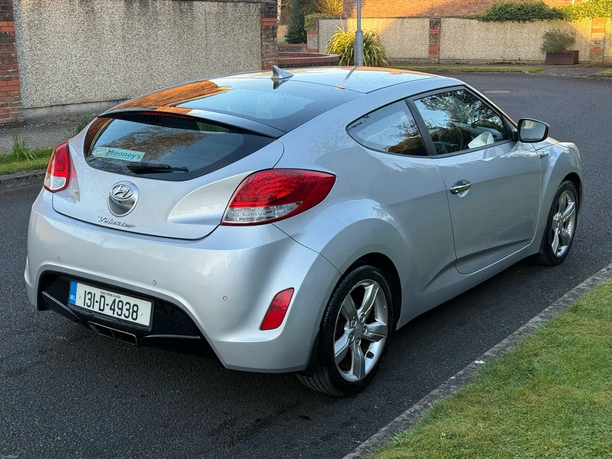 131 Hyundai Veloster 107k kms NEW NCT 05/27 - Image 4