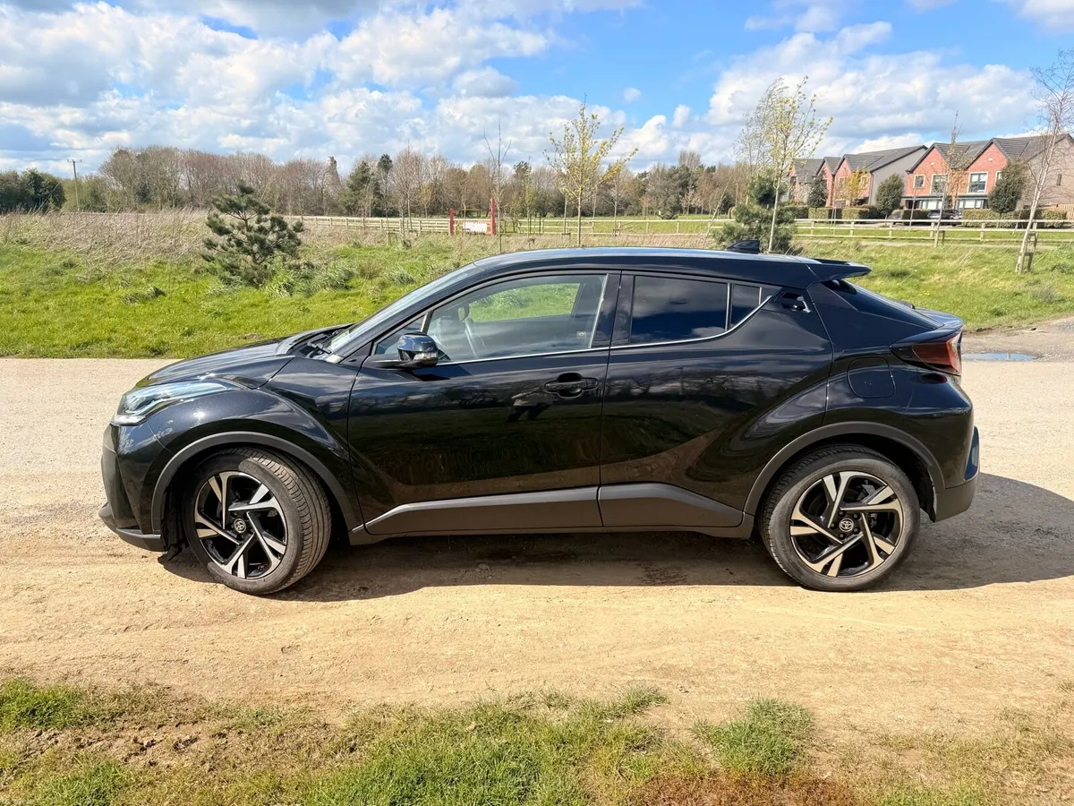 Toyota C-HR 2023 - Image 3