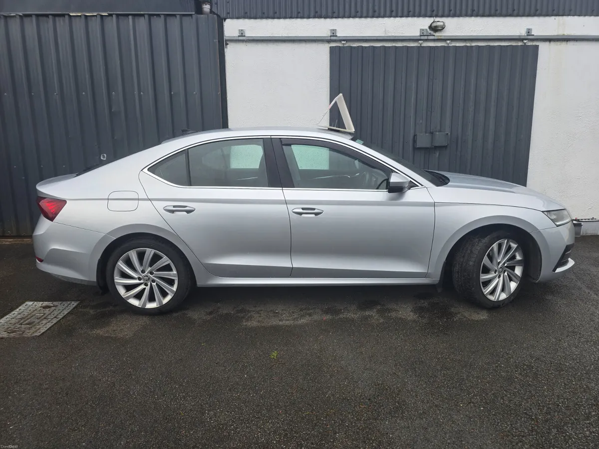 Skoda Octavia 2021 - Image 2