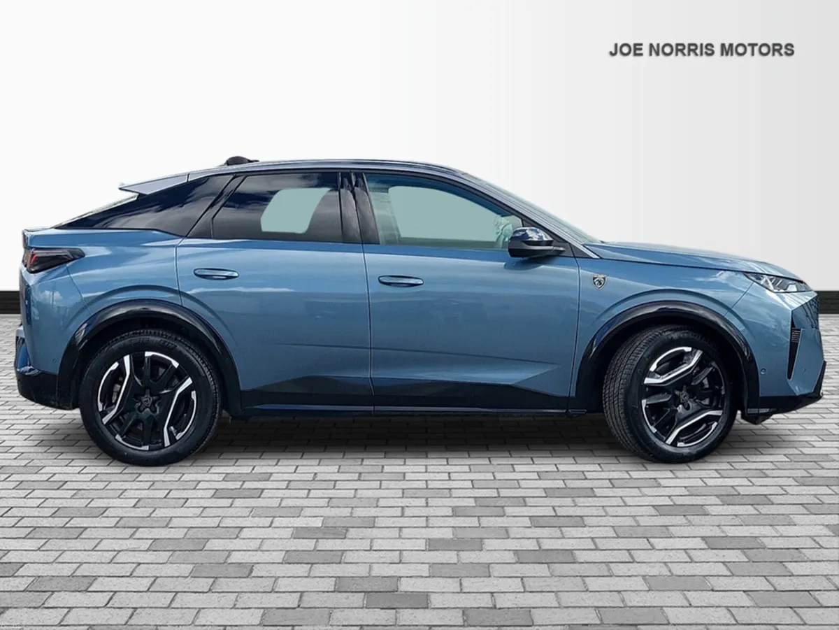 Peugeot 3008 E-GT  210 BHP DEMONSTRATION MODEL - Image 4
