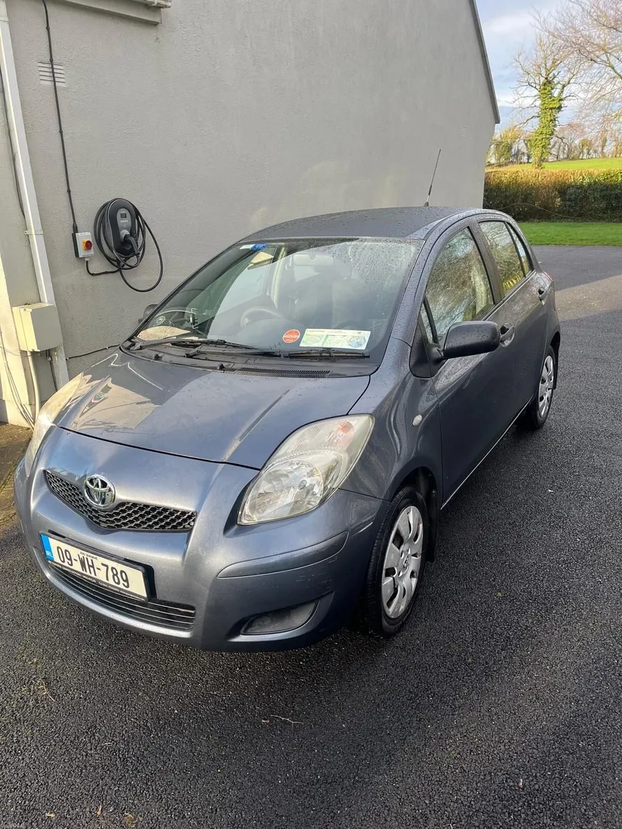 Toyota Yaris 2009 - Image 4
