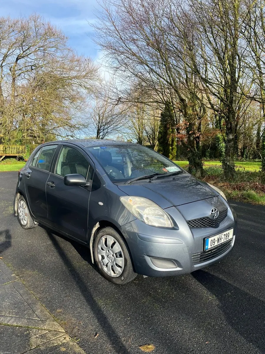 Toyota Yaris 2009 - Image 1