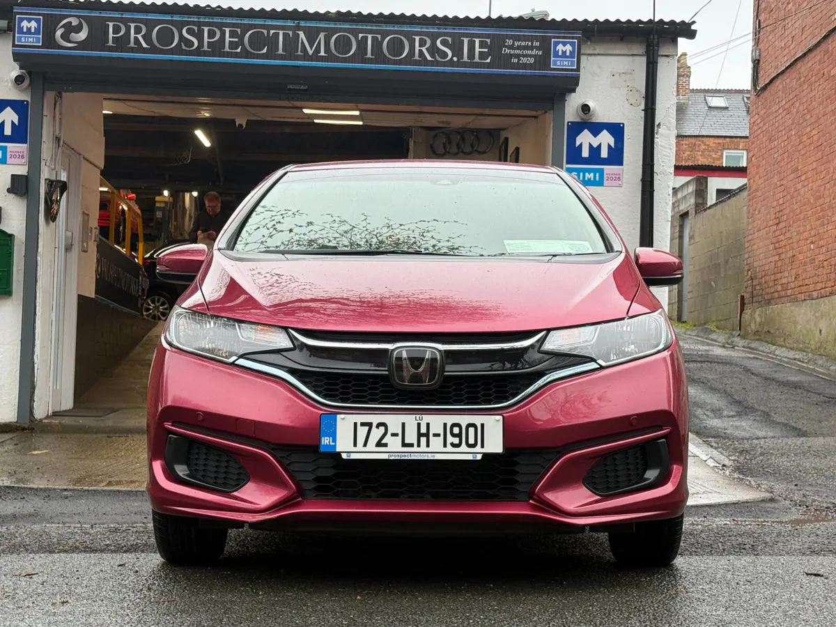 2017 Honda Fit, Hybrid Automatic, New Nct 04/28, - Image 2