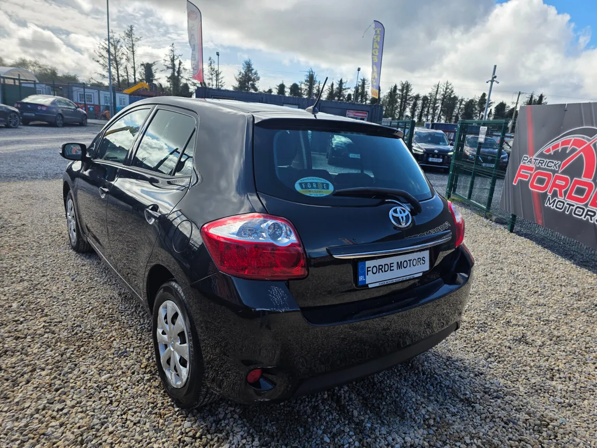 Toyota Auris 2011 - Image 3