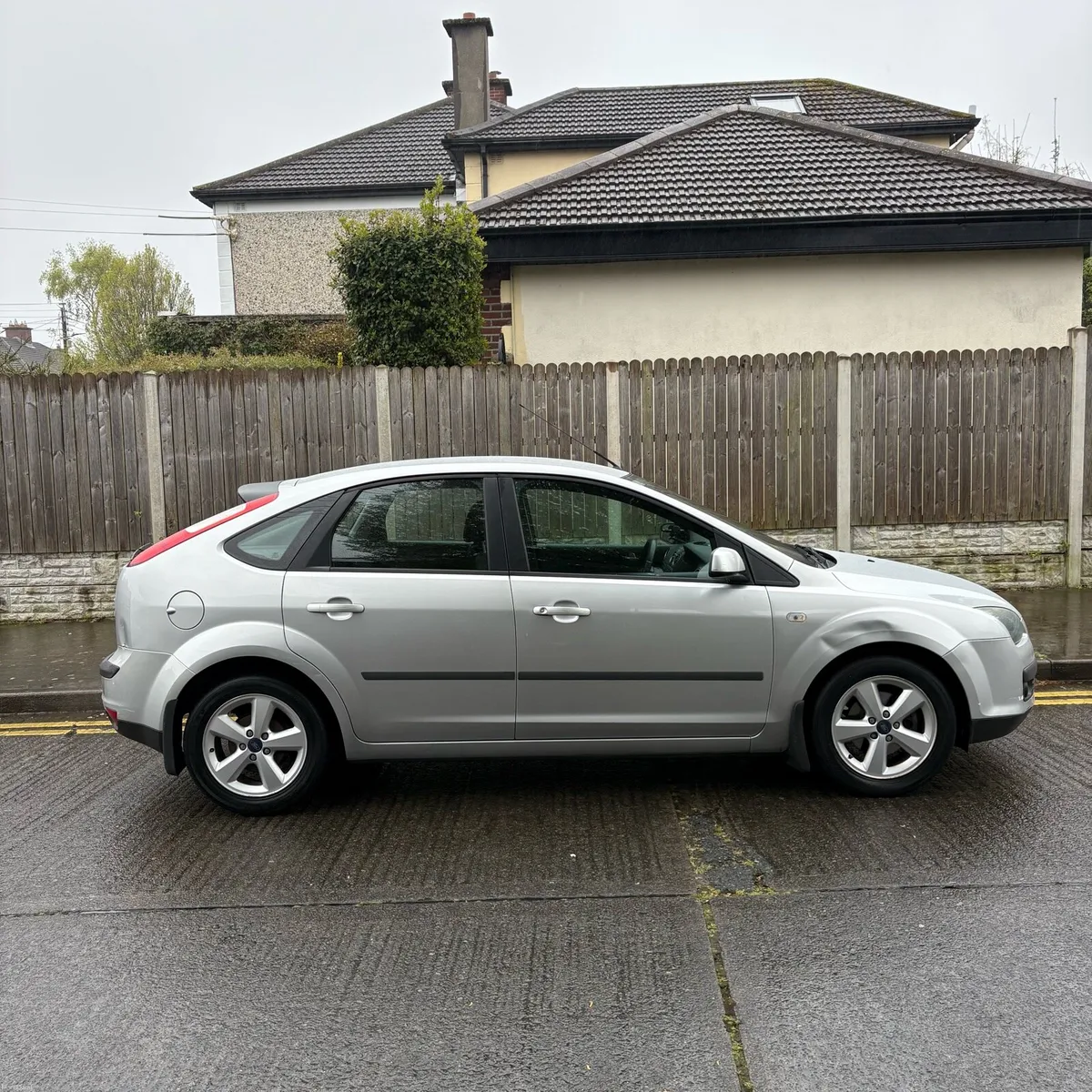 FORD FOCUS BRAND NEW NCT 02/27 132,000 KMS - Image 3