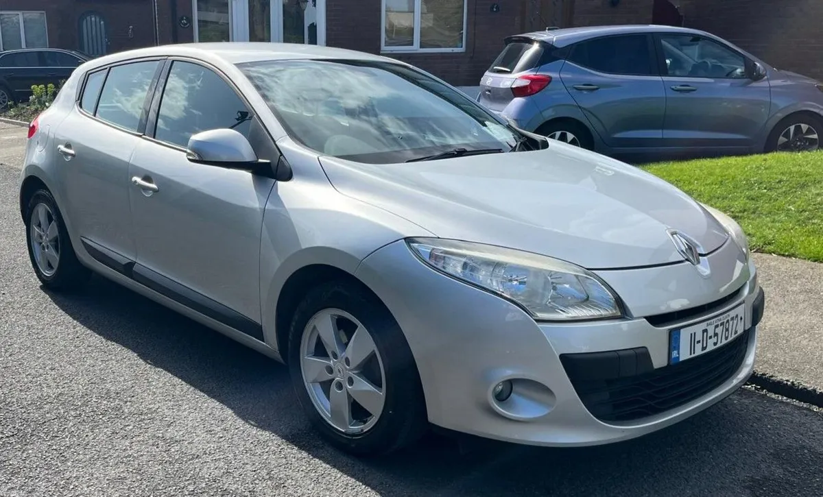 Renault Megane 2011 - Image 1