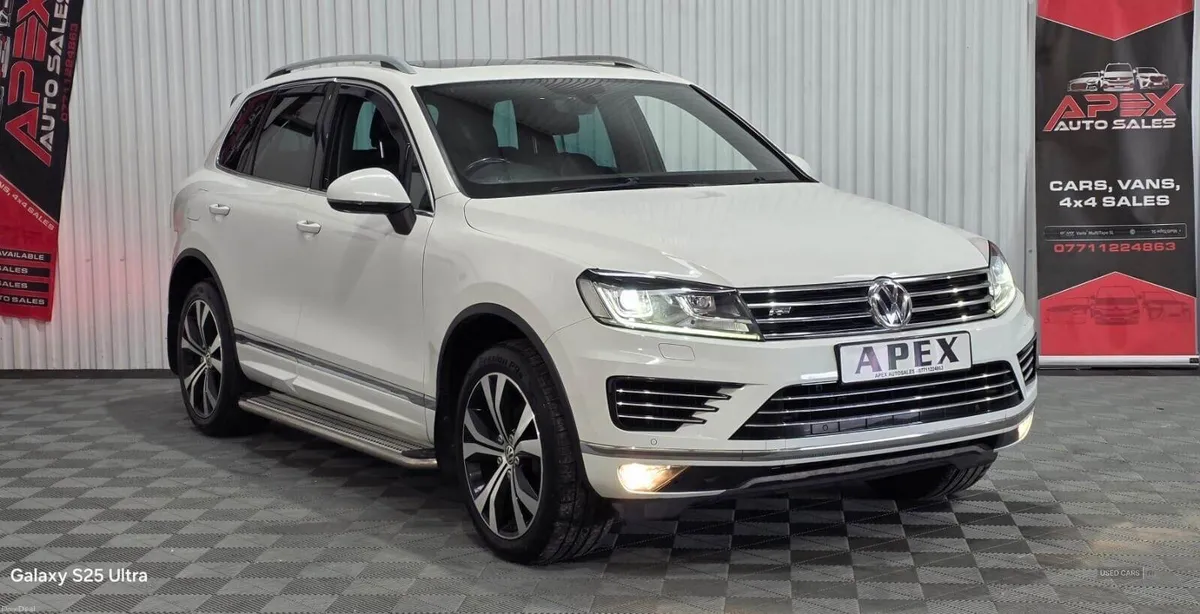 Volkswagen Touareg DIESEL ESTATE - Image 1