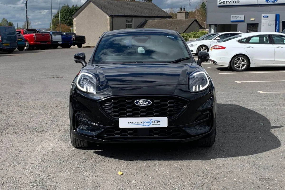 Ford Puma 1.0T 125PS ST-Line X in Agate Black with - Image 4