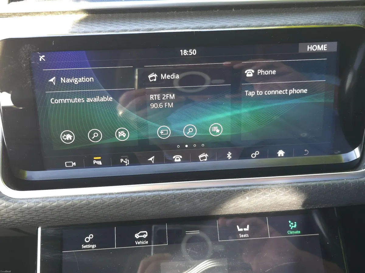 Land Rover Range Rover Velar 2018 - Image 5