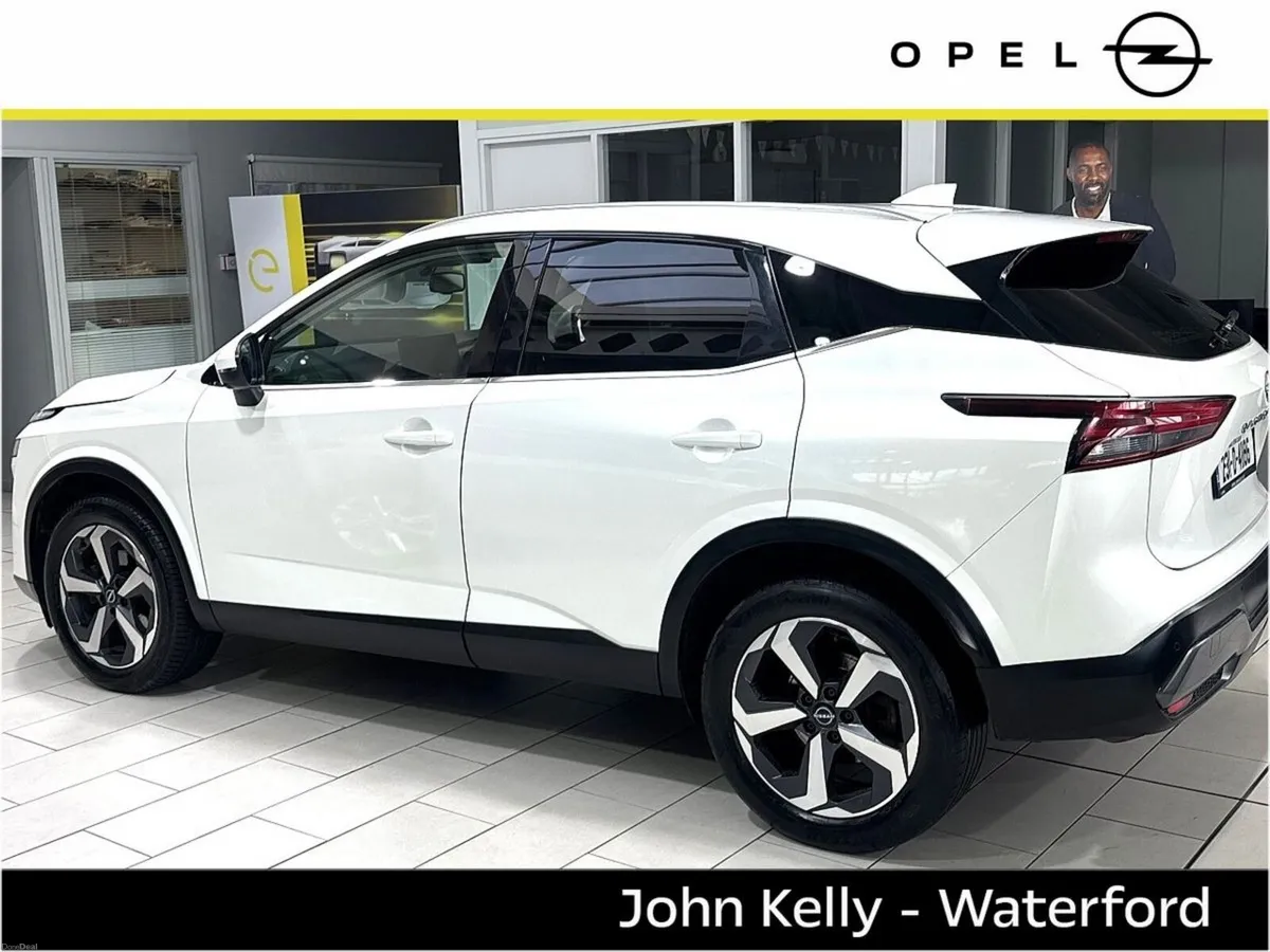 Nissan Qashqai 1.3 PET MILD HYBRID SV PREMIUM - Image 4