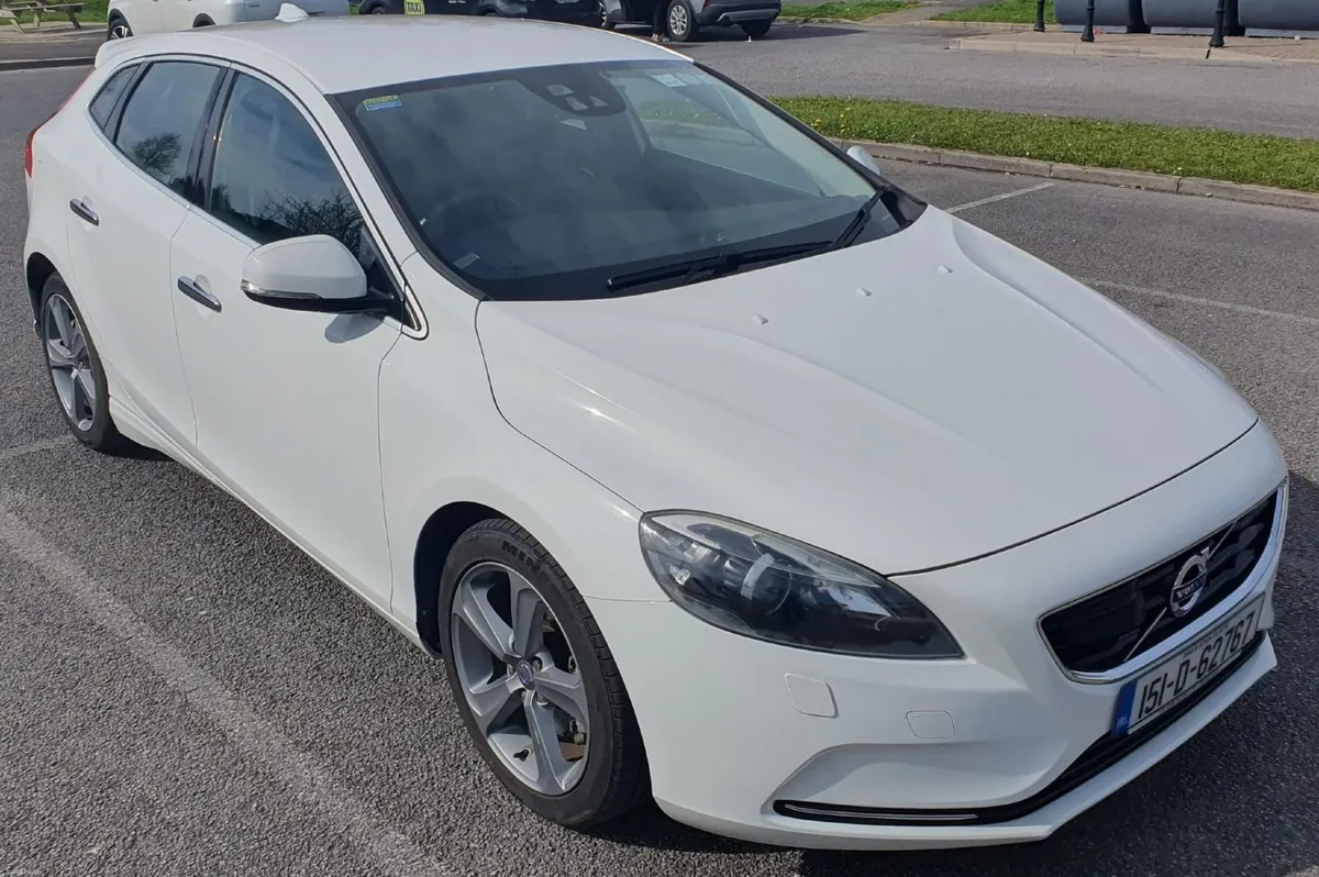 2015 Volvo V40 Petrol Automatic - Image 1