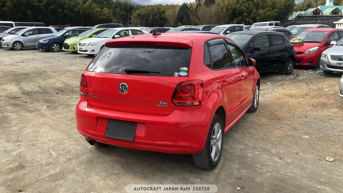 2014 polo 1.2 auto 59k km - Image 3