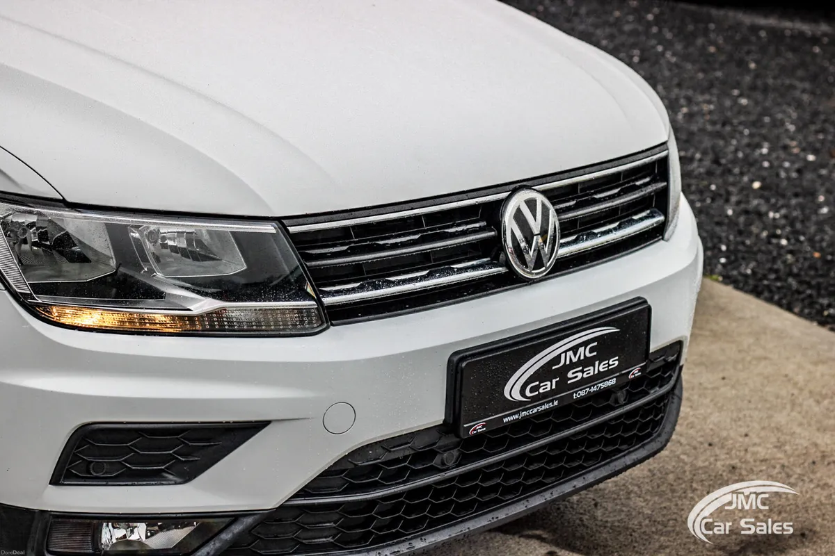 2018 VOLKSWAGEN TIGUAN COMFORTLINE PAN ROOF - Image 4