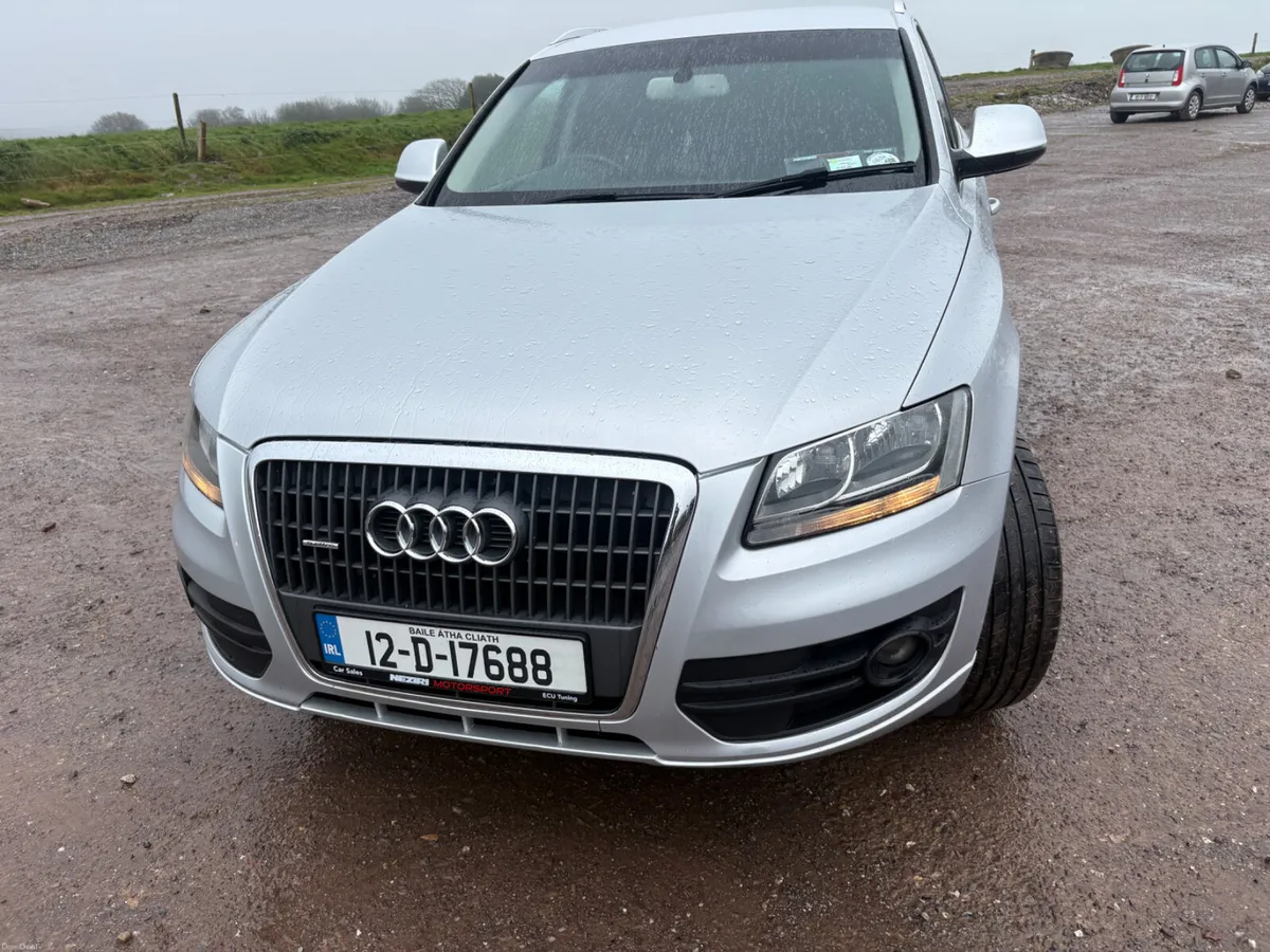 Audi Q5 2012 automatic - Image 4