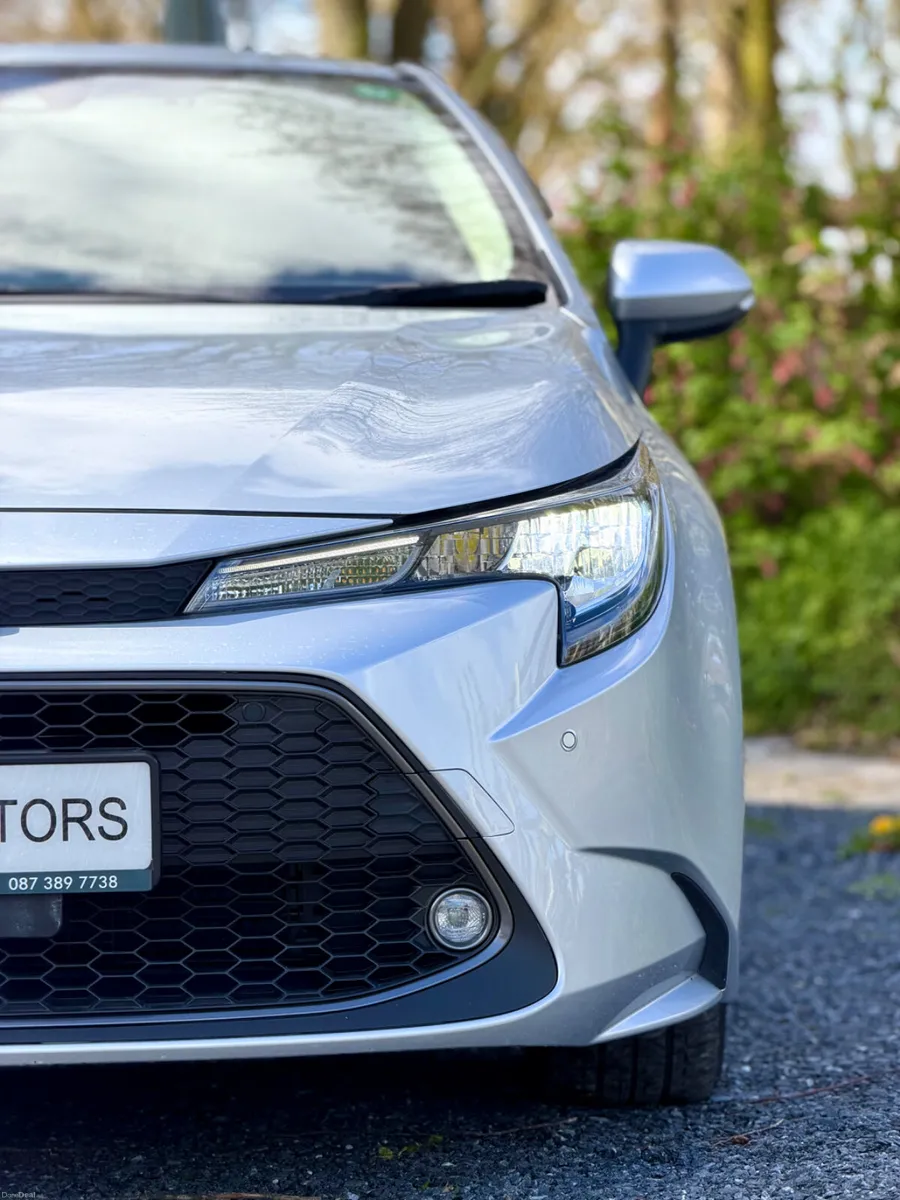 2022 COROLLA ESTATE |HYBRID| 64000KM - Image 4