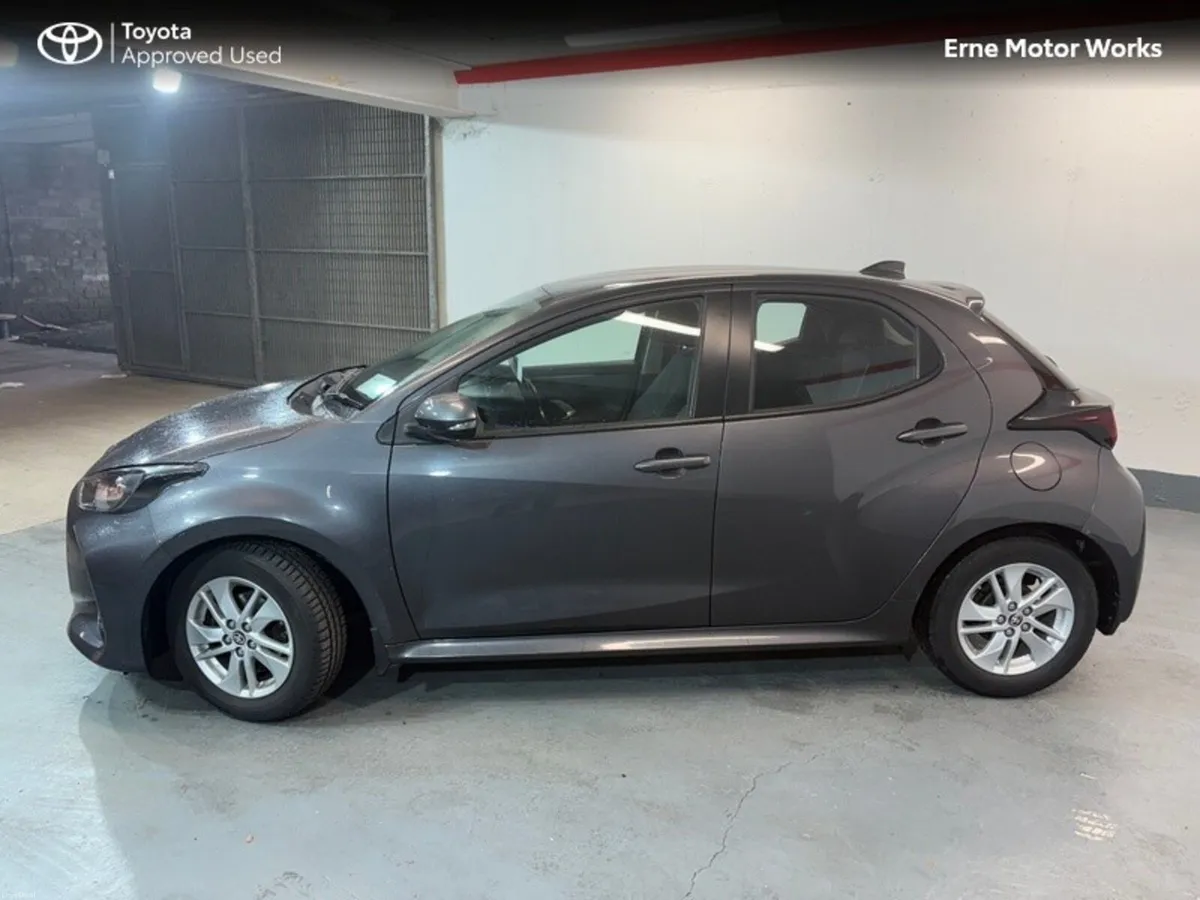 Toyota Yaris 1.0 LUNA 4DR*REDUCED BY €500* - Image 2